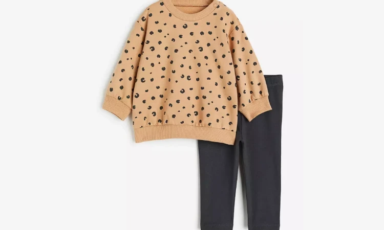 Sweatshirt dan legging, Sumber: zacdn.com